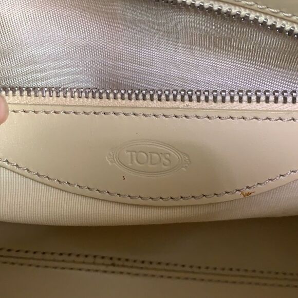 Tod’s tan leather satchel bag - Picture 10 of 11